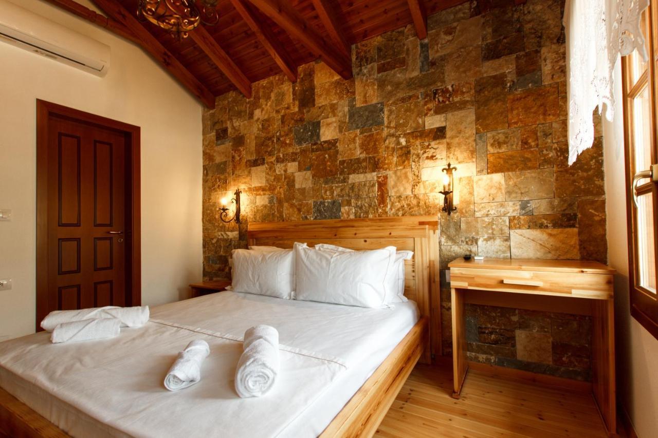 Hotel Sarajet 1821 Gjirokastër المظهر الخارجي الصورة