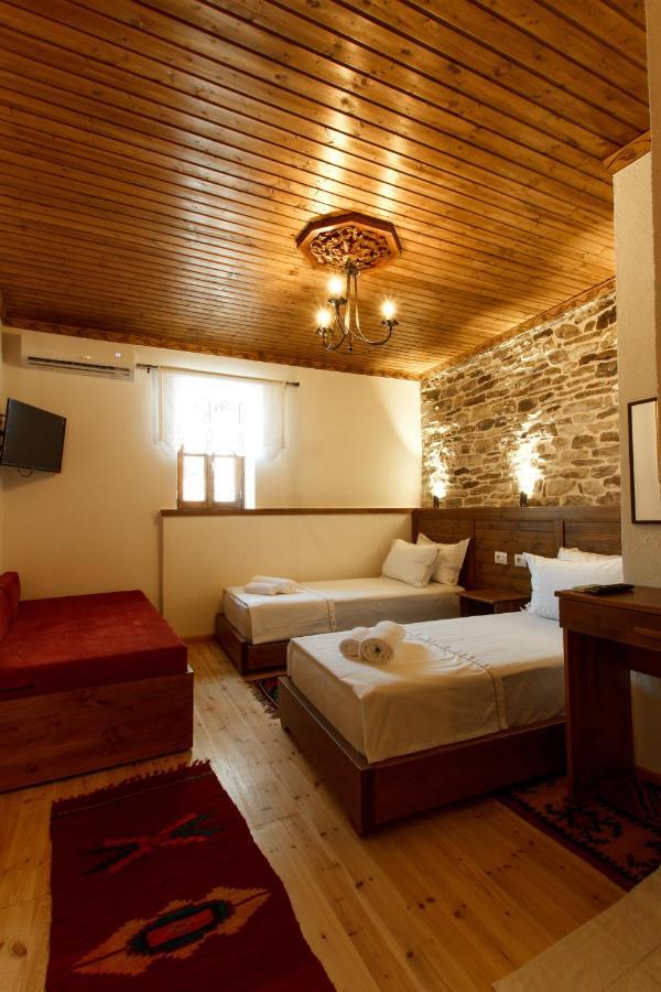 Hotel Sarajet 1821 Gjirokastër المظهر الخارجي الصورة