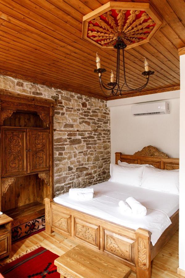 Hotel Sarajet 1821 Gjirokastër المظهر الخارجي الصورة
